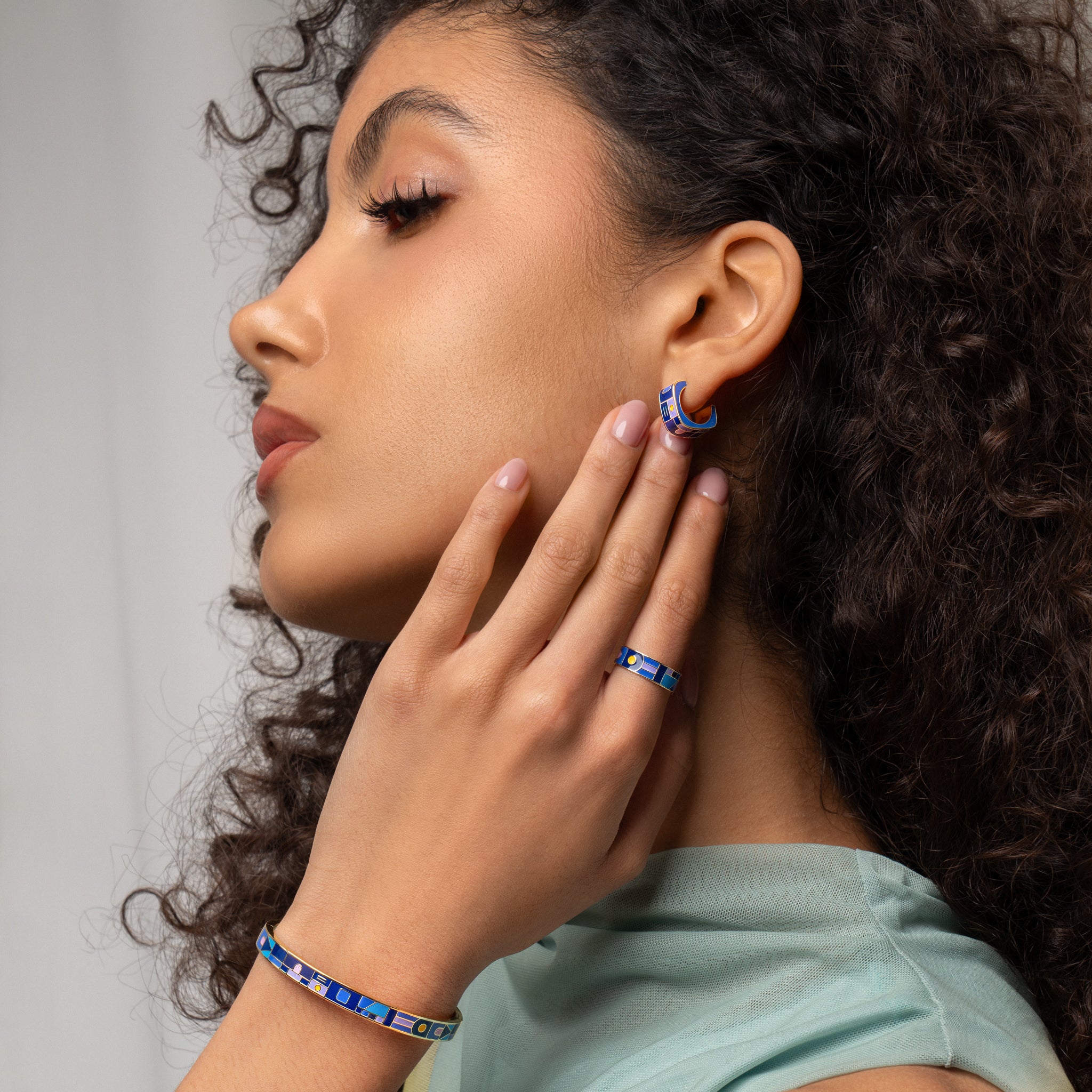Luna Vela Earrings